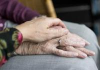  科学家首次发现人类衰老可逆转 服用药物一年 平均生物年龄减少2.5岁