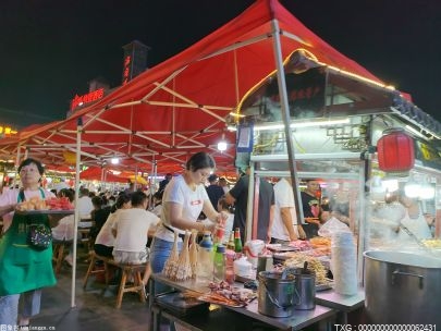 深圳不少食街繁华如昼 夜间消费成为购物节重要组成部分