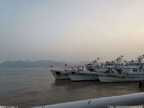 天津开展海陆联合执法 对重点水域进行沿线巡查