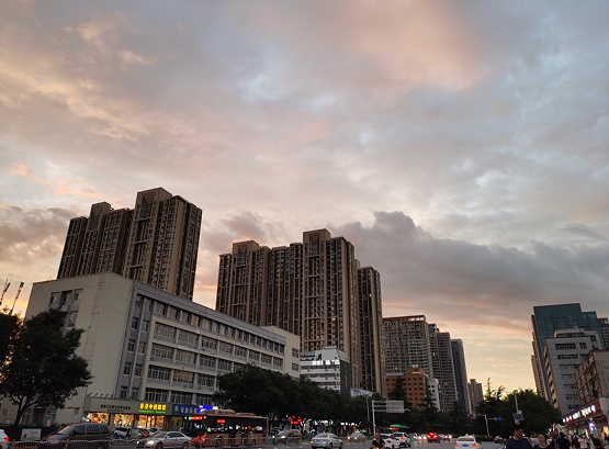 杭州发布通知：优化二手住房交易政策 进一步完善房地产市场调控