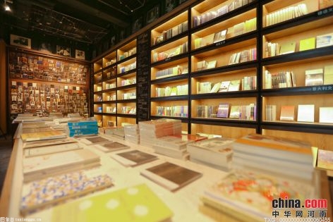 上城區“24小時微型圖書館”啟用 可滿足讀者的隨時借閱需求